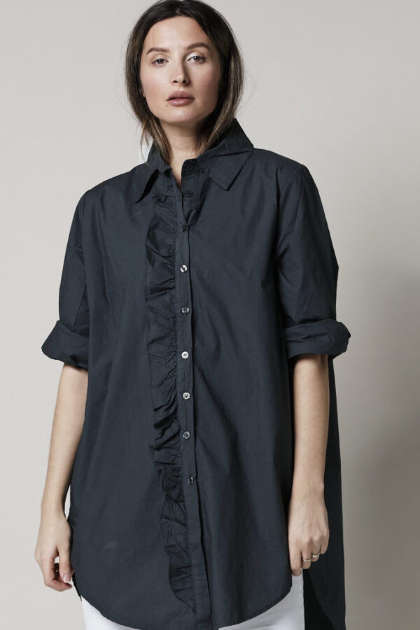 GIRLFRIEND LONG SHIRT ALMOST BLACK