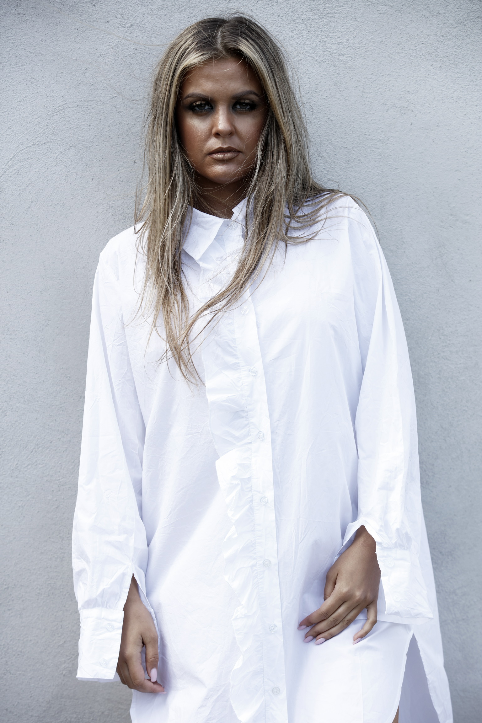 GIRLFRIEND LONG SHIRT WHITE - Image 5