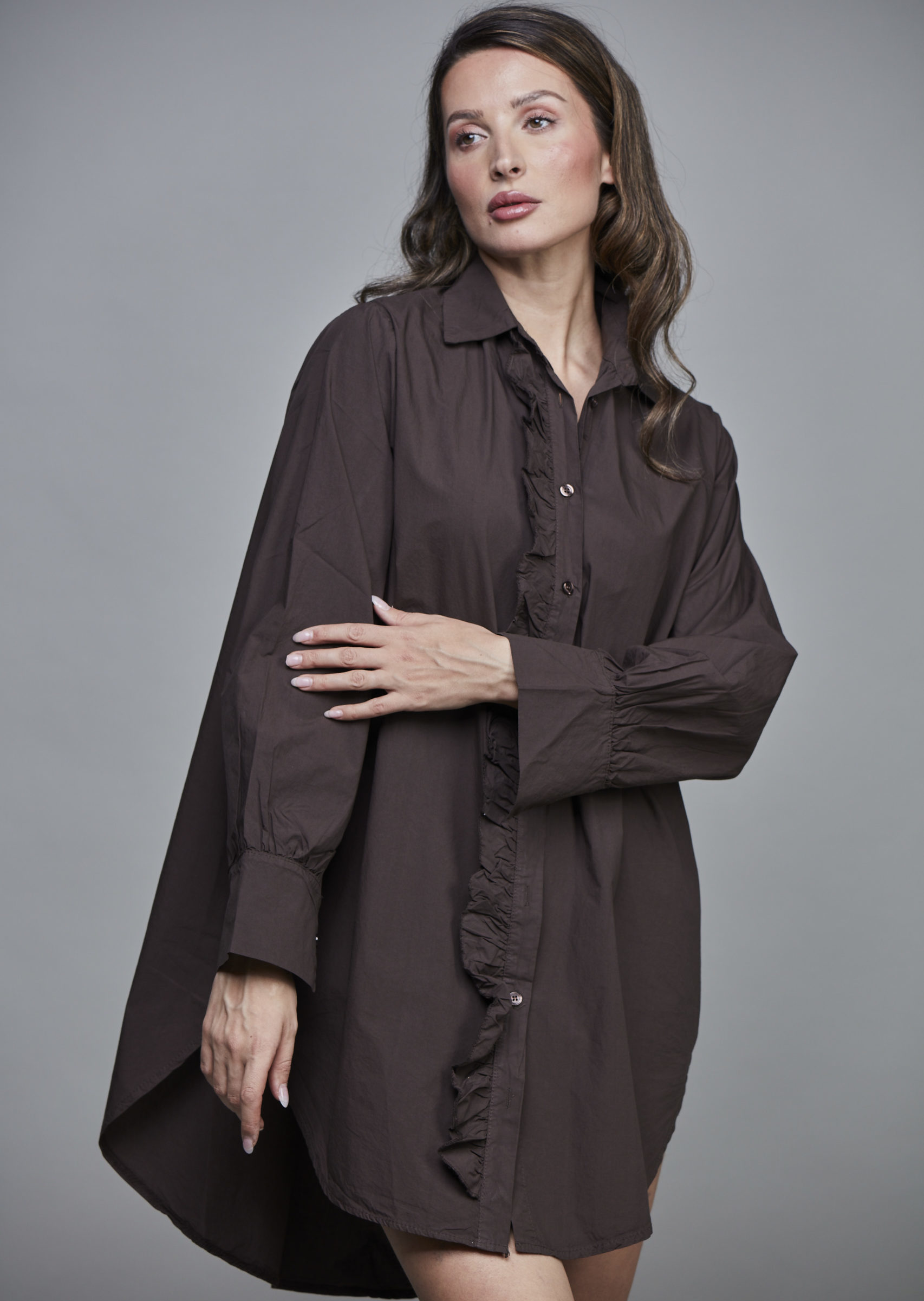 GIRLFRIEND LONG SHIRT CHOCOLATE