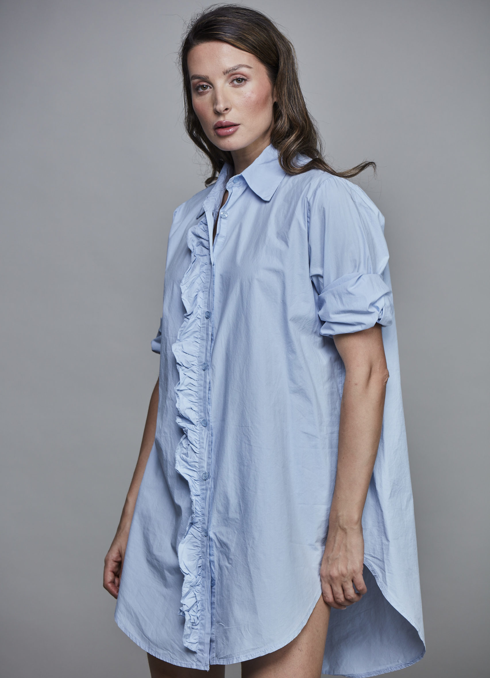GIRLFRIEND LONG SHIRT LIGHT BLUE